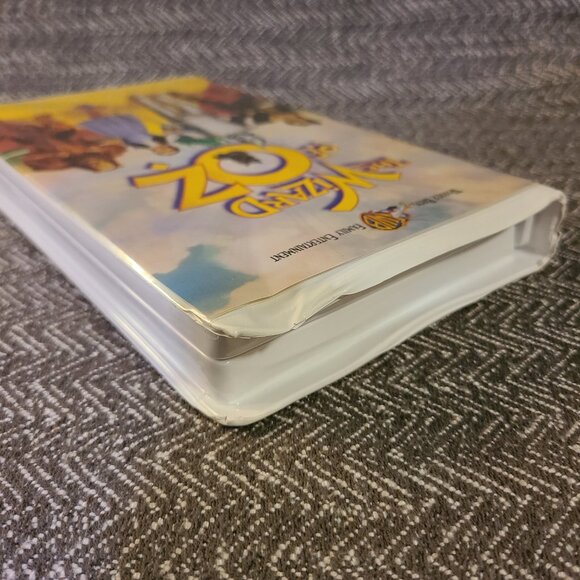 The Wizard of Oz (VHS, 1999, Clam Shell Packaging) - Picture 3 of 8